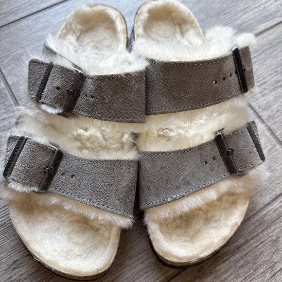 Women’s Birkenstock Arizona Shearling in Stone, Size 37 Medium/Narrow - Picture 1 of 7